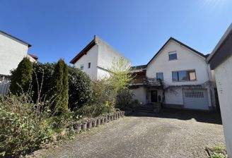 Haus-Gießen-Marburger-Straße-30-50120-001-WE01-Auß