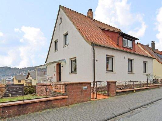 Zweifamilienhaus mit Potenzial