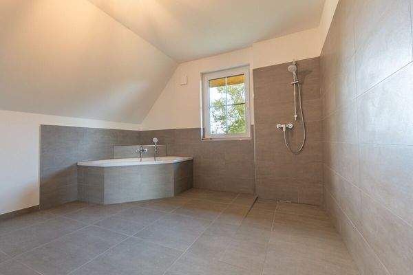 Wellnessbereich mit optionaler Sauna im Dachgeschoss