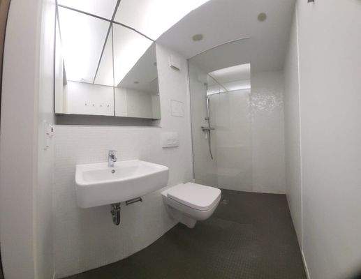 b15d47aa-4eee-4984-bb88-386e2d50bbe1