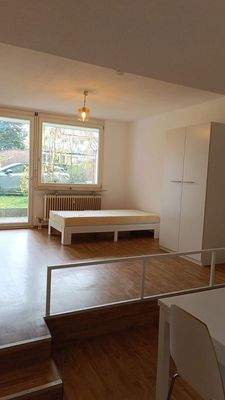 Wohnraum 3 vor einrichten