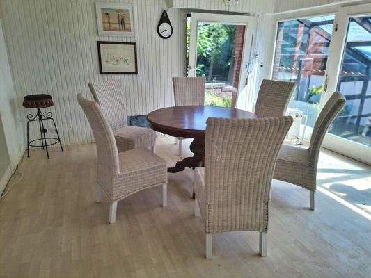 Zimmeransicht Dachgeschoss mit Zugang zum Wintergarten und Dachterrassen