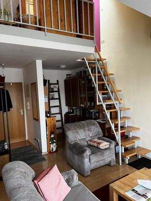 7 Wohn-und Essbereich