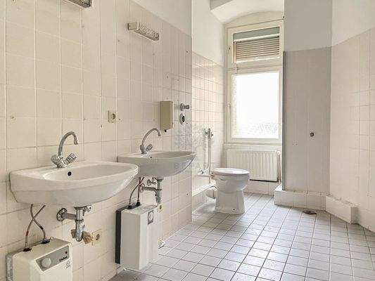 Badezimmer / bathroom