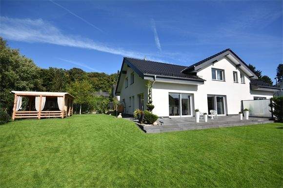 Blick zum Gartenbereich