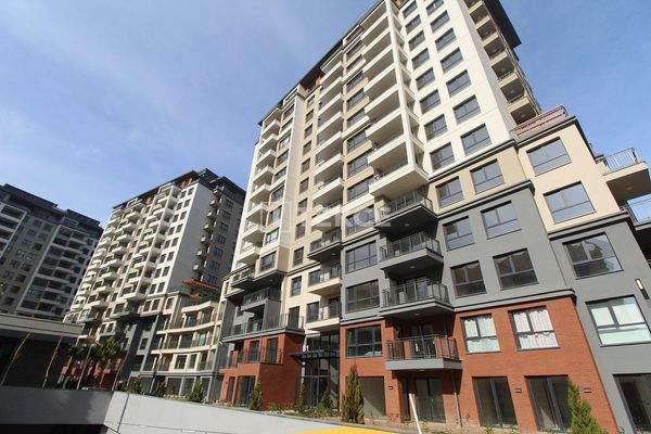 Flats with Swimming Pool in Istanbul Beylikduzu