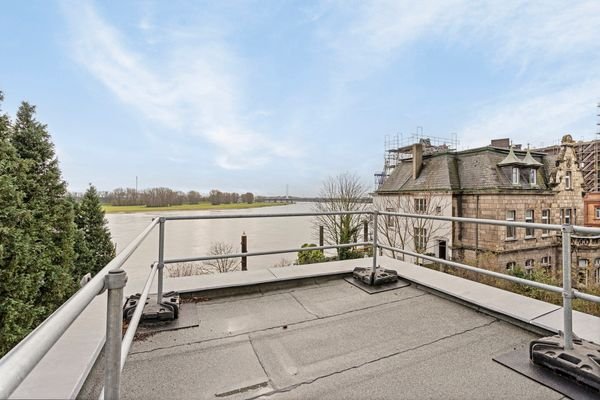 mögl. Dachterrasse