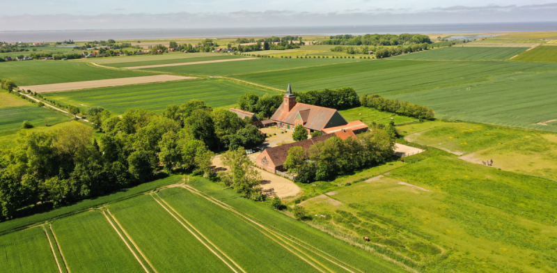 Außenansicht in Richtung Meer