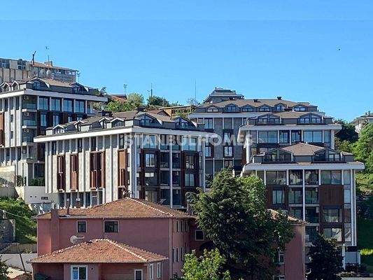 Privileged Apartments in Complex with Pools in Istanbul