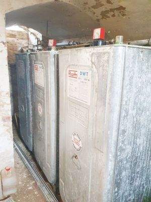 Öltanks im Keller unter der Scheune