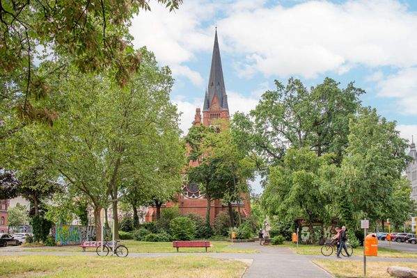 Friedrich Wilhelm Platz _3100