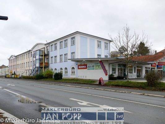 Strassenansicht von Westen