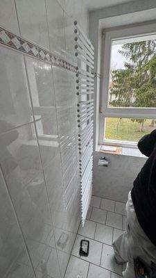 neuer Handtuchheizkörper