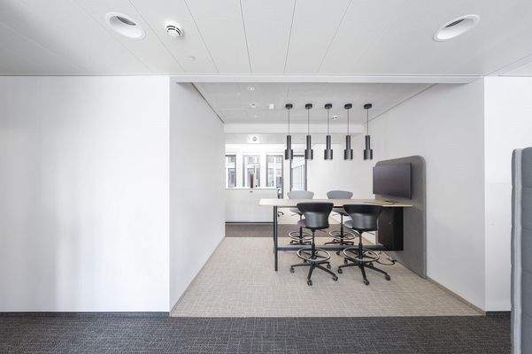 Möblierungsbeispiel Besprecher-Insel