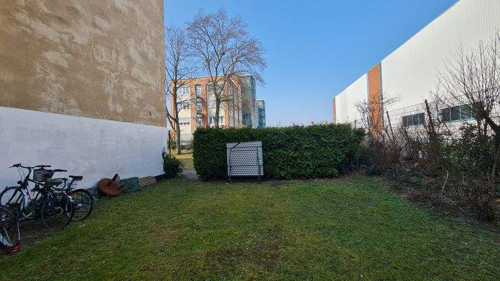 Wiese vor Nebengelaß.jpg