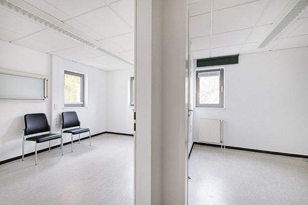 Teilansicht Arbeits- Behandlungsräume