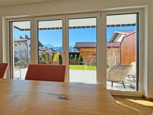 . . mit Zugang zur Südterrasse