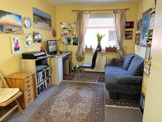 kleines Zimmer (2).jpg