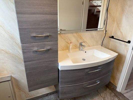 Waschtisch im OG.jpg