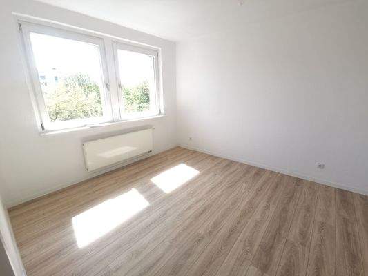 Schlafzimmer (1).jpg