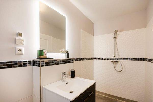 Dusche im Erdgeschoss