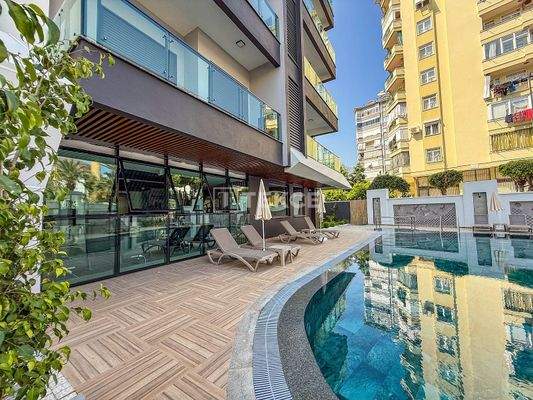 Sea View Apartments in a Secure Complex in Alanya City Center