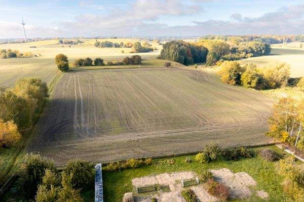 idyllische Feldrandlage