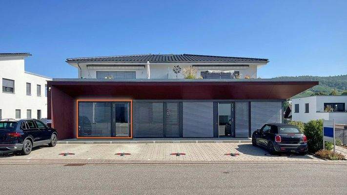 Die Büroeinheit ist ebenerdig zugänglich