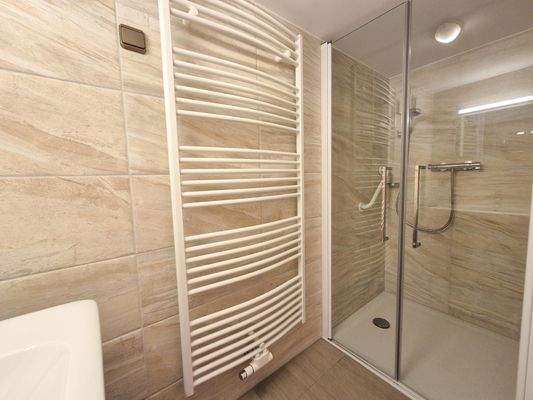 Badezimmer in der Einliegerwohnung