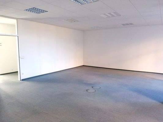 Raum 2 (NEUER BODEN WIRD VERLEGT)