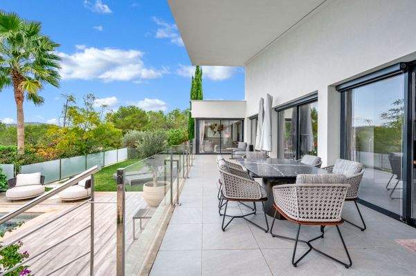 Terrace in villa in Cala Vinyes