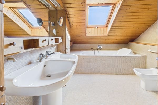Badezimmer DG