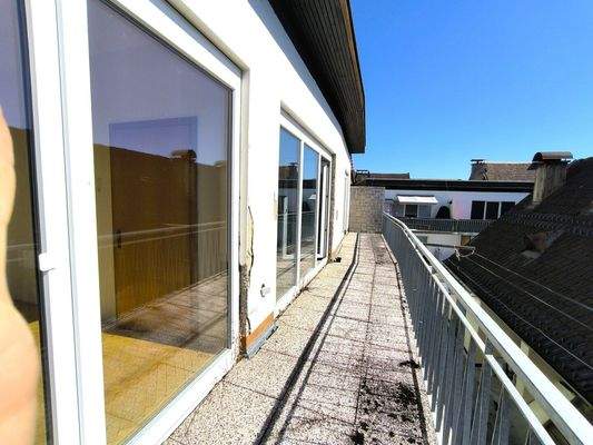 Großzügiger Süd-Balkon