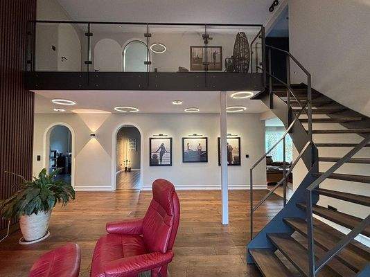 Diele und Blick a. d. Galerie