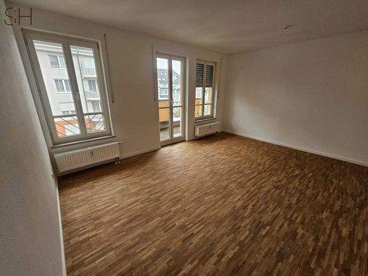 Wohnzimmer unmöbliert