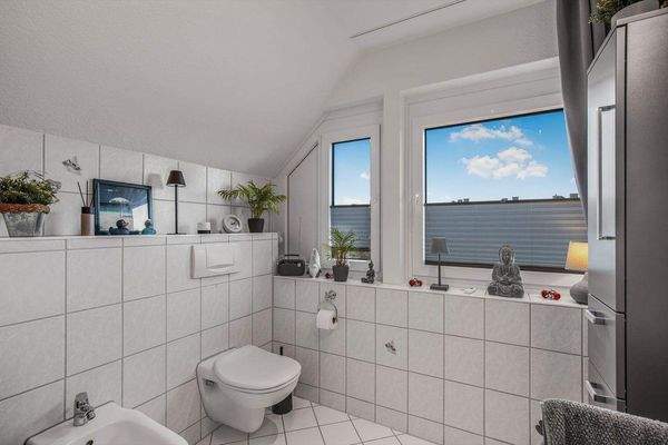 Duschbad mit WC und Bidet