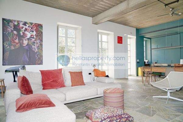 7ac0d074a4c54277bdf8fe7838c015cb-original