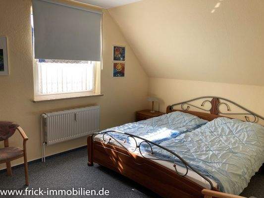 33-Schlafzimmer I DG.JPG
