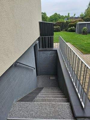 9c4fd90c-9300-41b1-9a88-026231fecc95