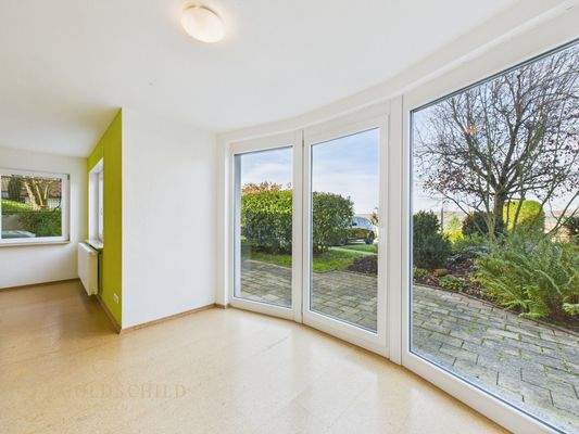 Blick in Garten aus ELW