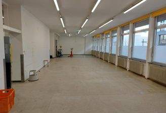 Foto 1 großer Büroraum E.20_Büroräume und Lager MO