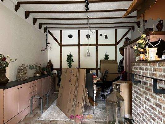 Willkommen im Wohnhaus! Von hier geht es..