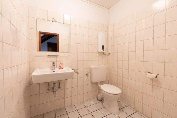 gemeinschaftliches Badezimmer