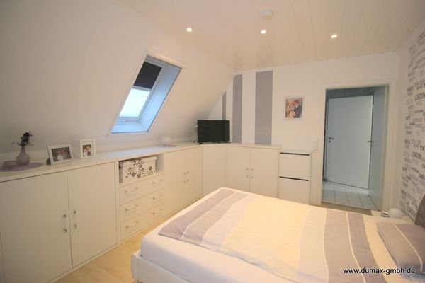 Schlafzimmer 2 (1)