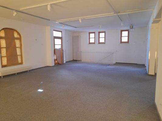 EG mit Treppenabgang 02.jpg