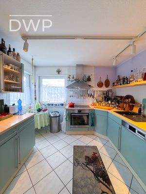 Geräumige Küche mit viel Stauraum