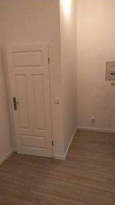 Flur zum WC-Hintereingang