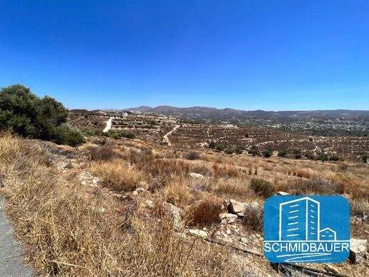 Kreta, Kamilari: Grundstück am Rande eines touristischen Dorfes zu verkaufen