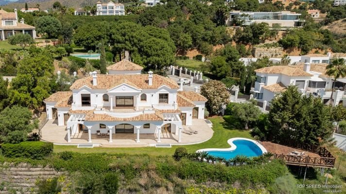 Photo: Villa in Estepona