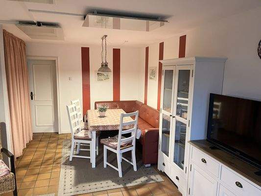 Nordstrand Essplatz Wohnraum.jpg